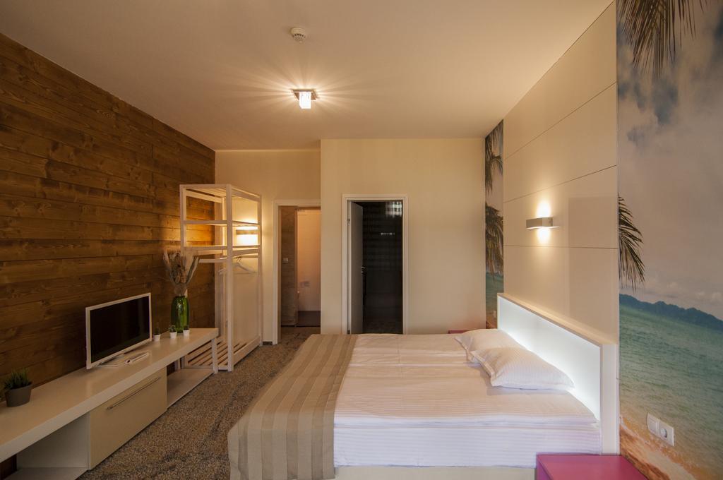 Aparthotel Seasons Glavatarski Han Glavatartsi Bagian luar foto