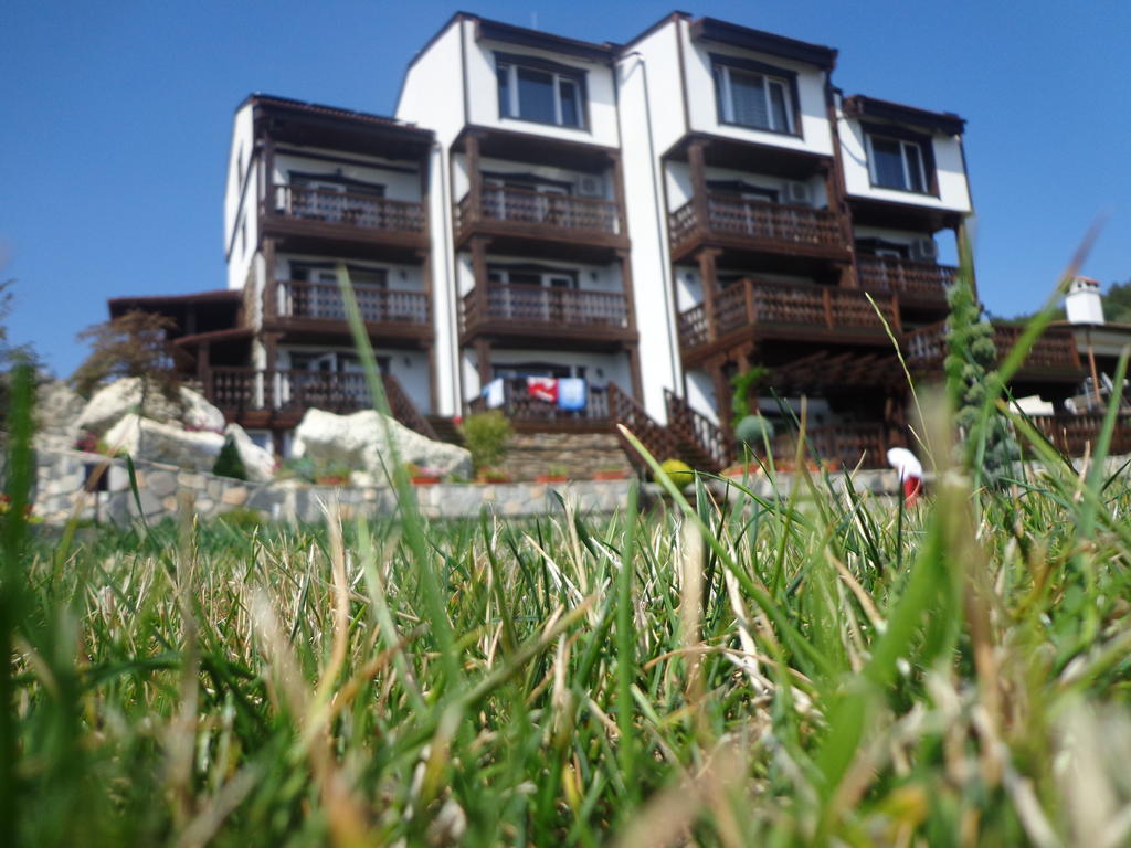 Aparthotel Seasons Glavatarski Han Glavatartsi Bagian luar foto