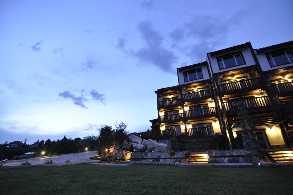 Aparthotel Seasons Glavatarski Han Glavatartsi Bagian luar foto