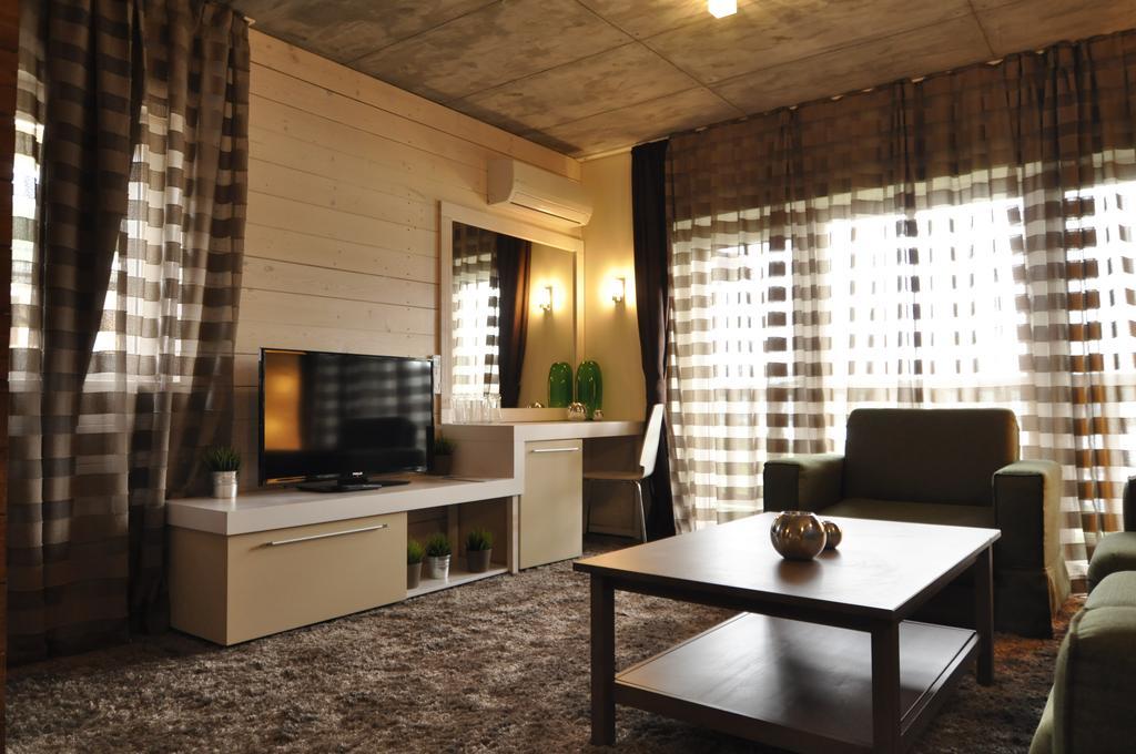 Aparthotel Seasons Glavatarski Han Glavatartsi Bagian luar foto