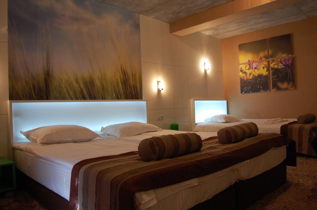 Aparthotel Seasons Glavatarski Han Glavatartsi Bagian luar foto